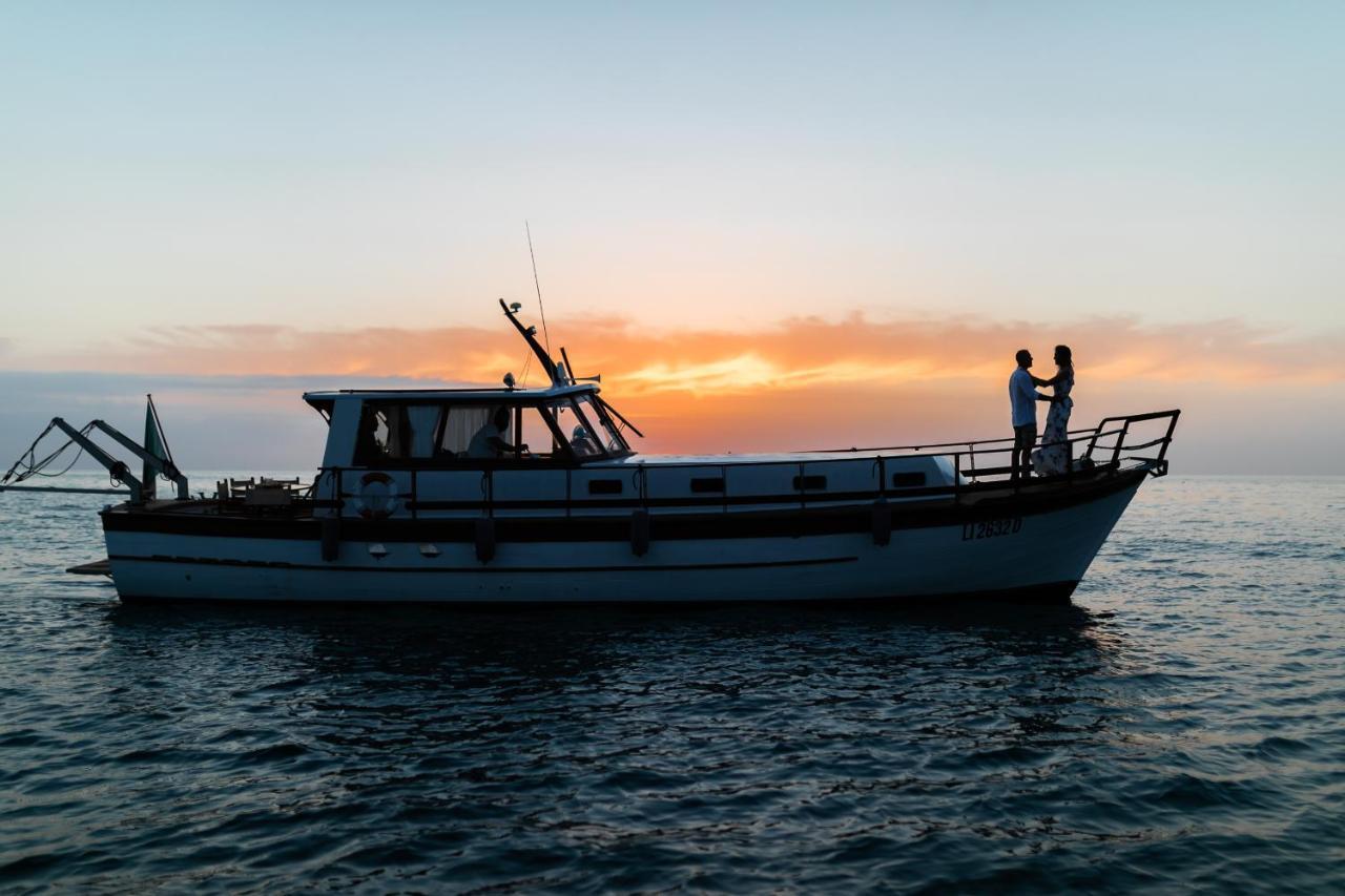 Marta Boat B&B Castelsardo Exterior photo
